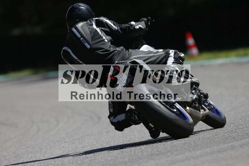 Archiv-2025/42 07.08.2025 Peter Studer Girls Day ADR/Gruppe blau/backside